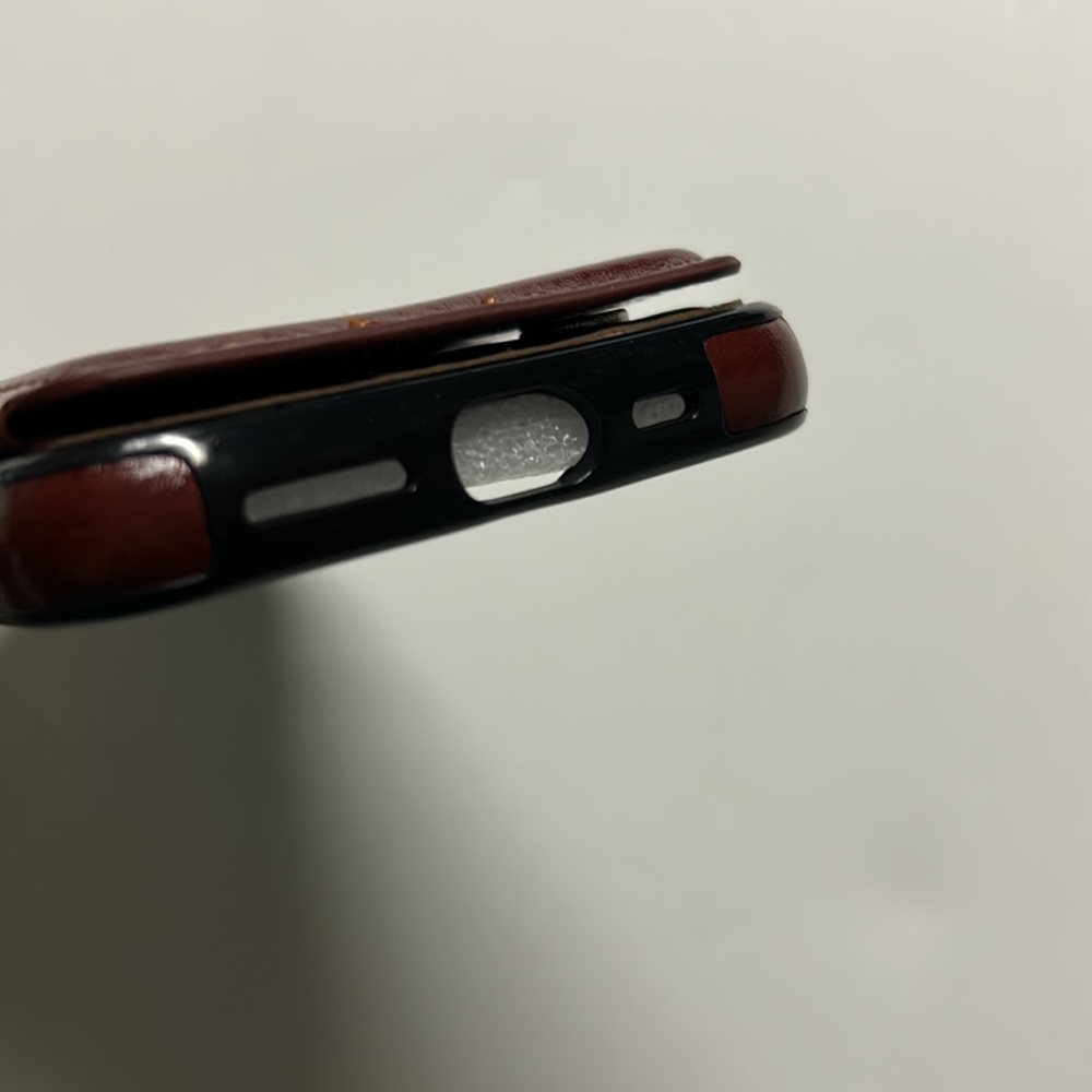 Venoro Case for iPhone - Picture 5 of 5